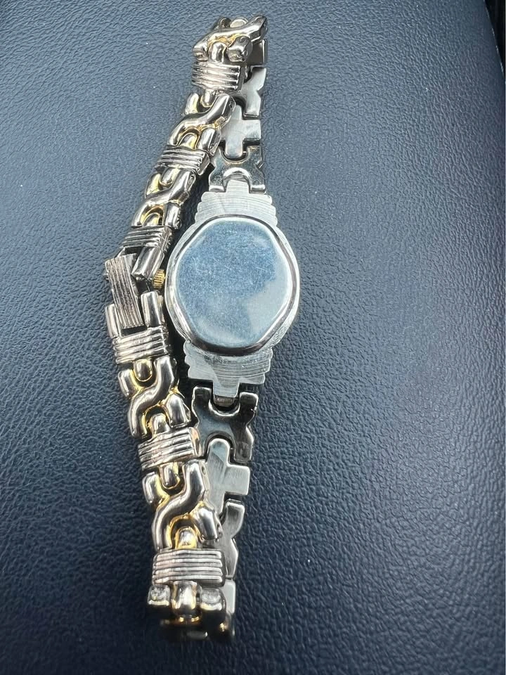 Women’s Pierre Nicol Watch - photo 2