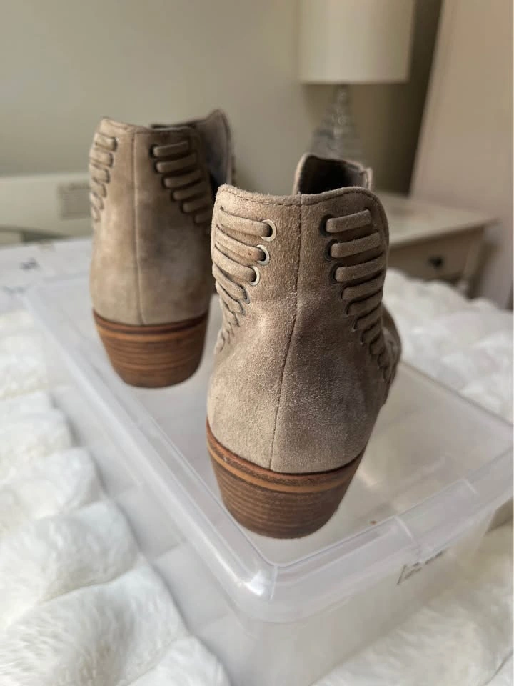 Bootie Suede Vince Camuto - photo 4
