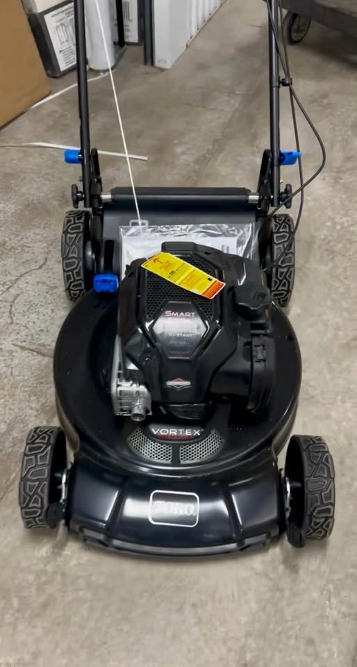 Toro Recycler Gas Lawn Mower - photo 3