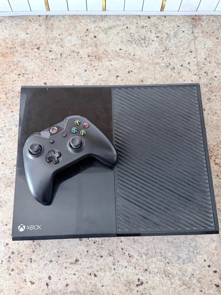 Xbox one for sale - photo 2