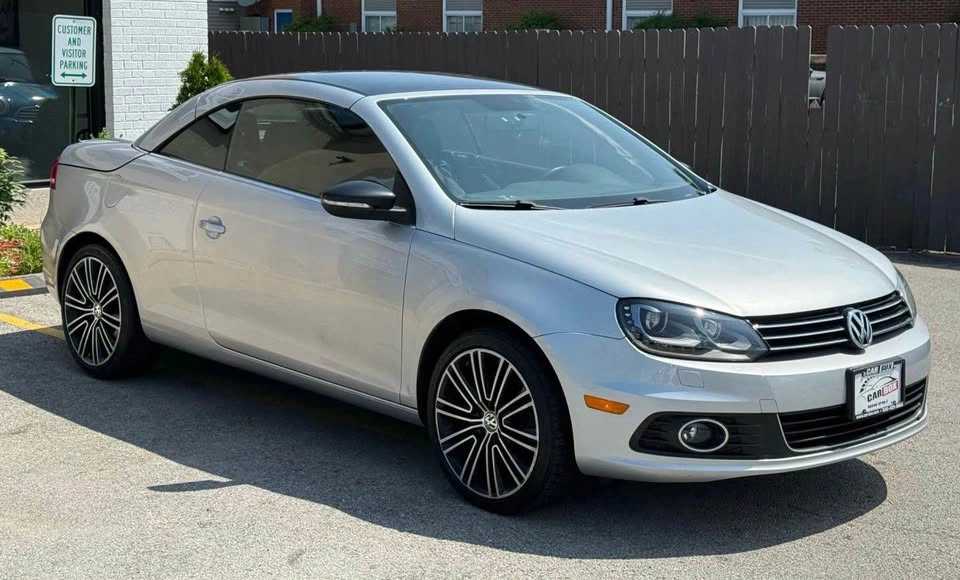 2013 Volkswagen Eos · Sport Convertible 2D - photo 2