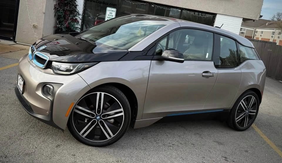 2015 BMW i3 · Hatchback 4D - photo 2