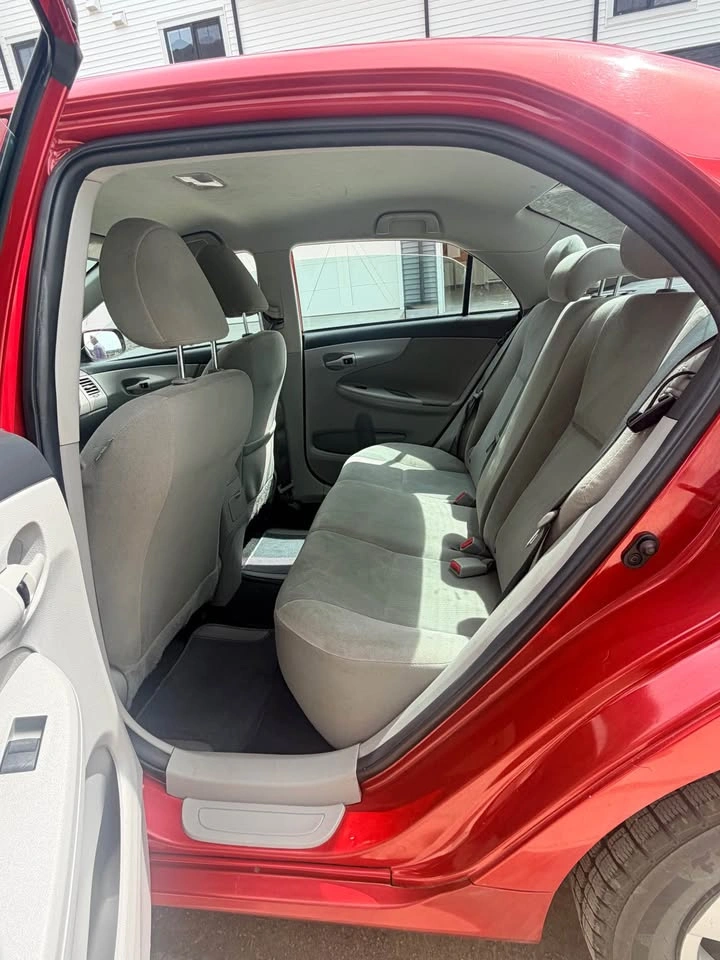 2013 Toyota Corolla - photo 5