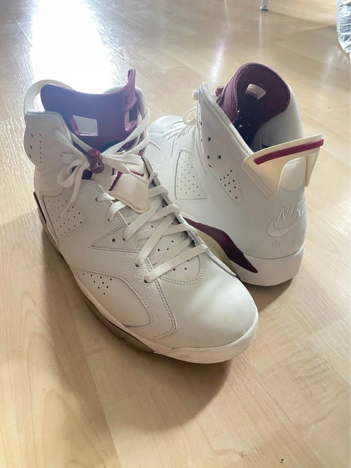Jordan 6 Retro Maroon - photo 2
