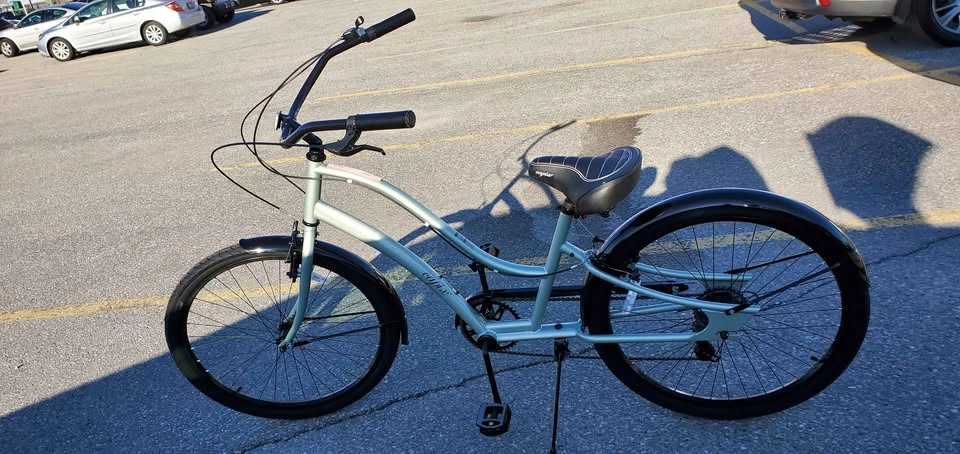 Huffy Cranbrook Cruiser bike - photo 2