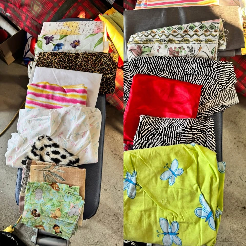 Assorted Fabric and Sewing Pattern Lot - photo 2