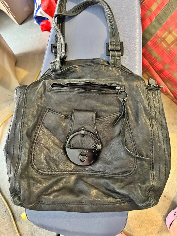 Diesel Black Leather Shoulder Bag - Vintage