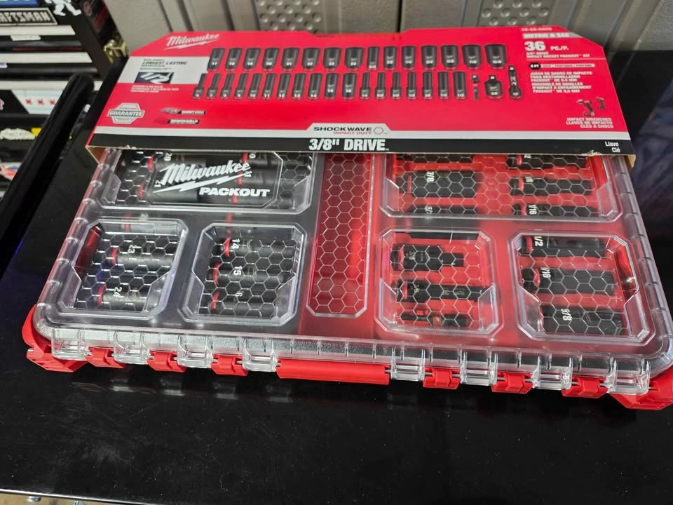 Milwaukee impact socket set in a packout - 3/8 drive, New - photo 3