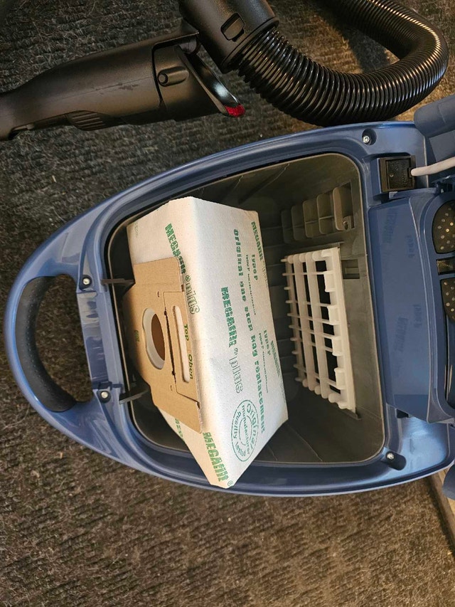 Bosch Ultra Canister Vacuum Cleaner – Made in Germany - photo 3