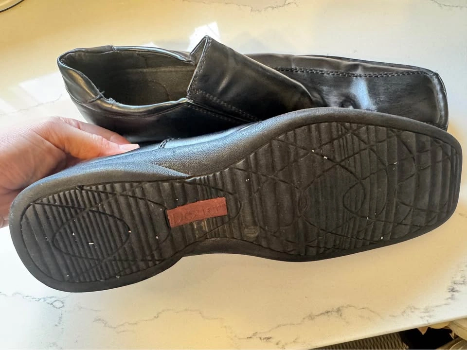 Men’s dress shoe size 11 - photo 2