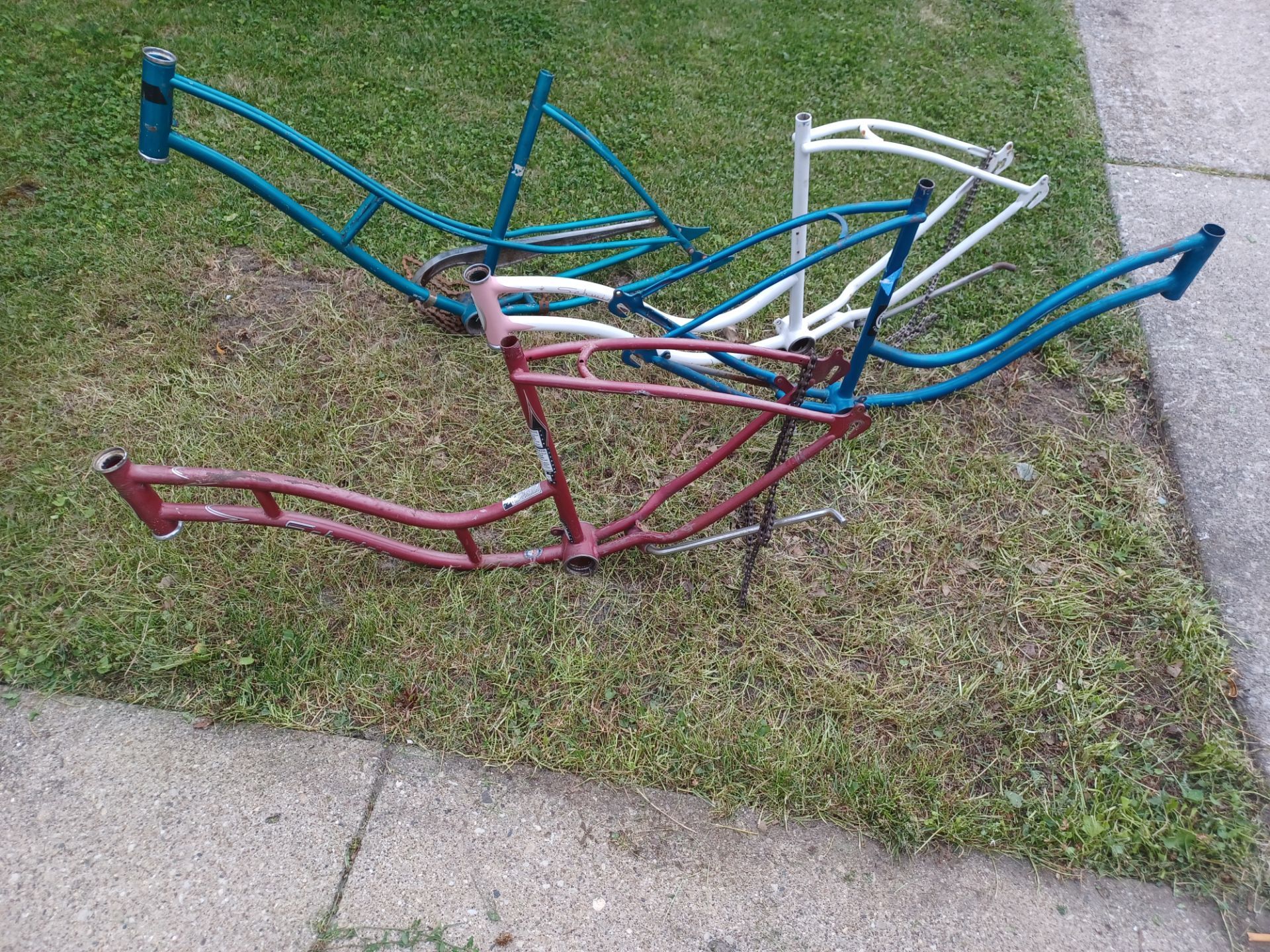 5 vintage low bar 26in bike frames schwinn spaceliner