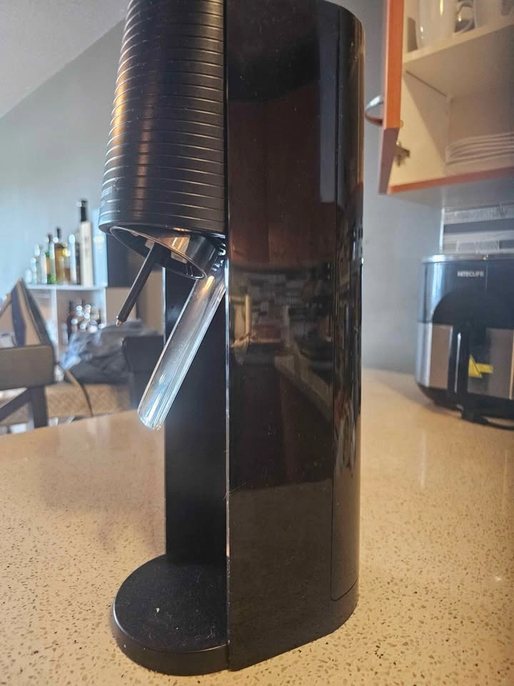 SodaStream Terra Sparkling Water Maker - photo 4