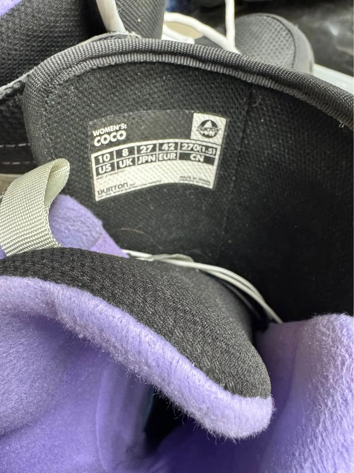 Women’s Burton “COCO” snowboard boots size 10 - photo 2