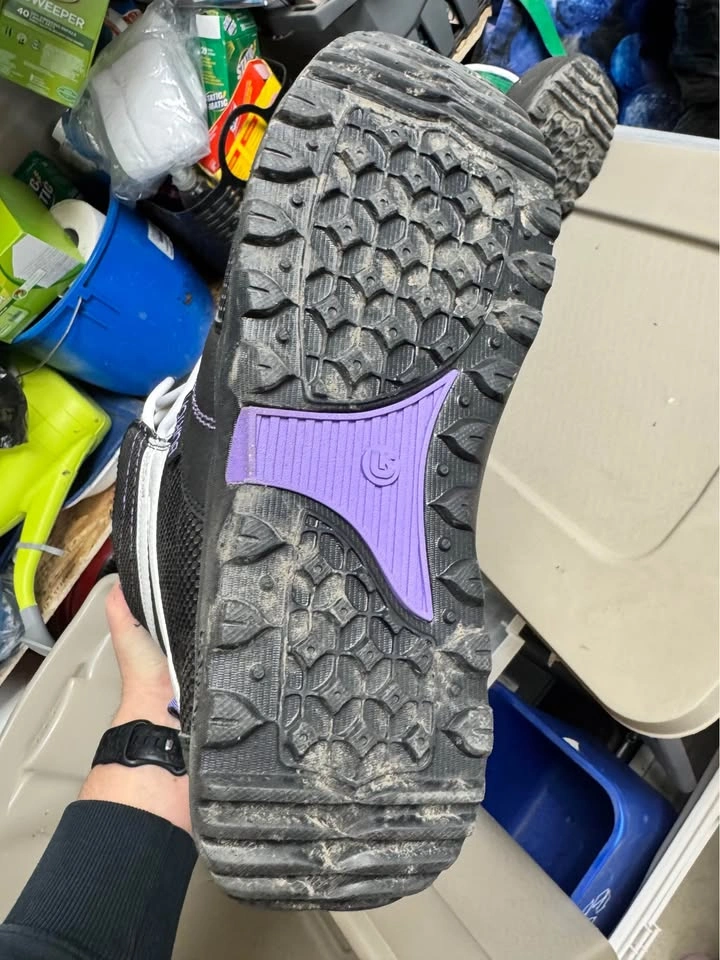 Women’s Burton “COCO” snowboard boots size 10 - photo 3