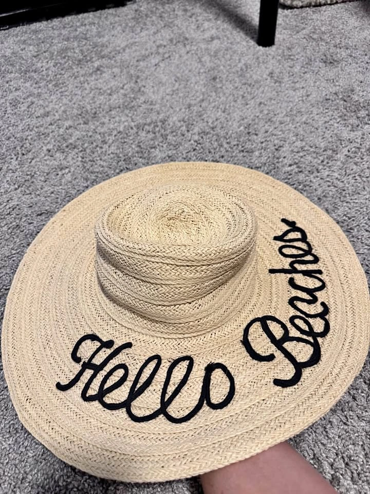 “Hello Beaches” Straw Sun Hat