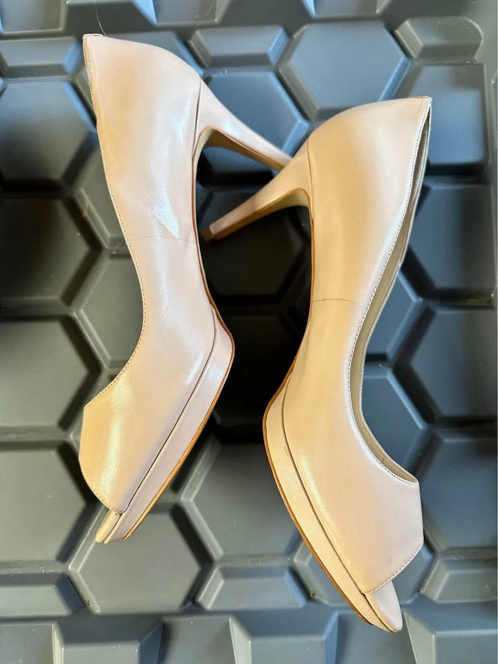 Nine West Peep toe heel size 10 - photo 2