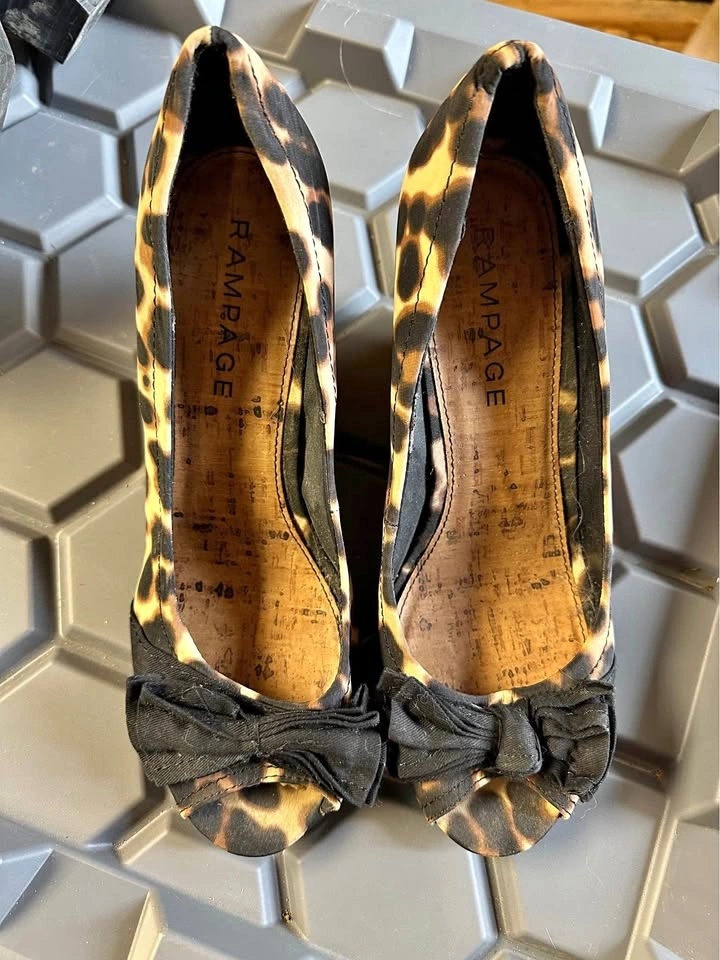 Women’s peep toe wedges
