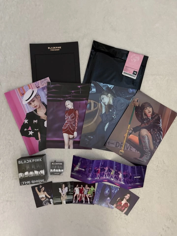 BLACKPINK Merch & Album Bundle - photo 2