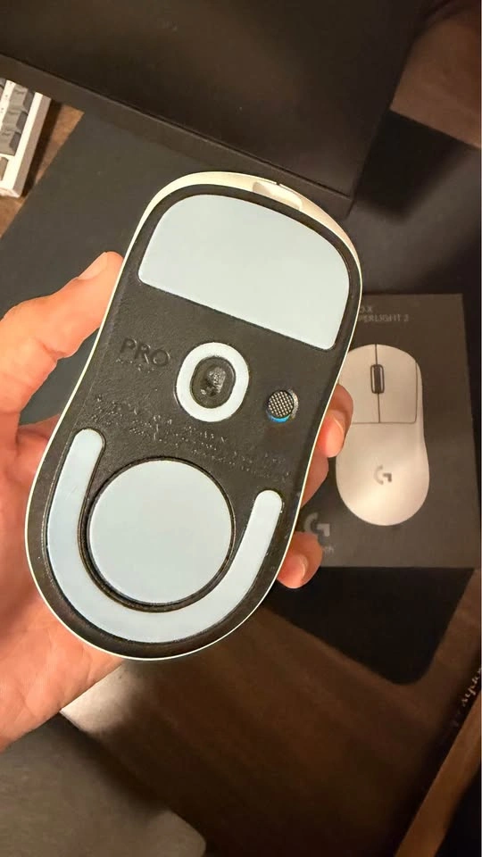 Logitech G Pro Super light 2 | Wireless gaming mouse | Like new - photo 2