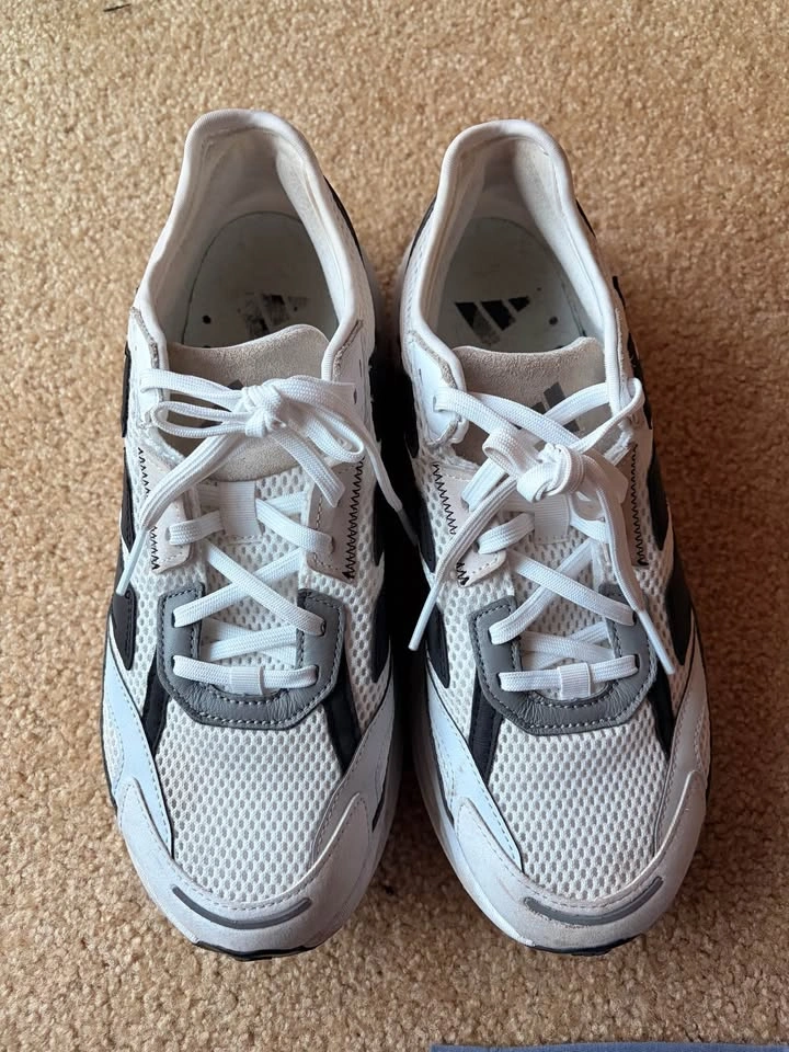 Very comfy Adidas shoes - good for all day standing, walking, or - photo 3