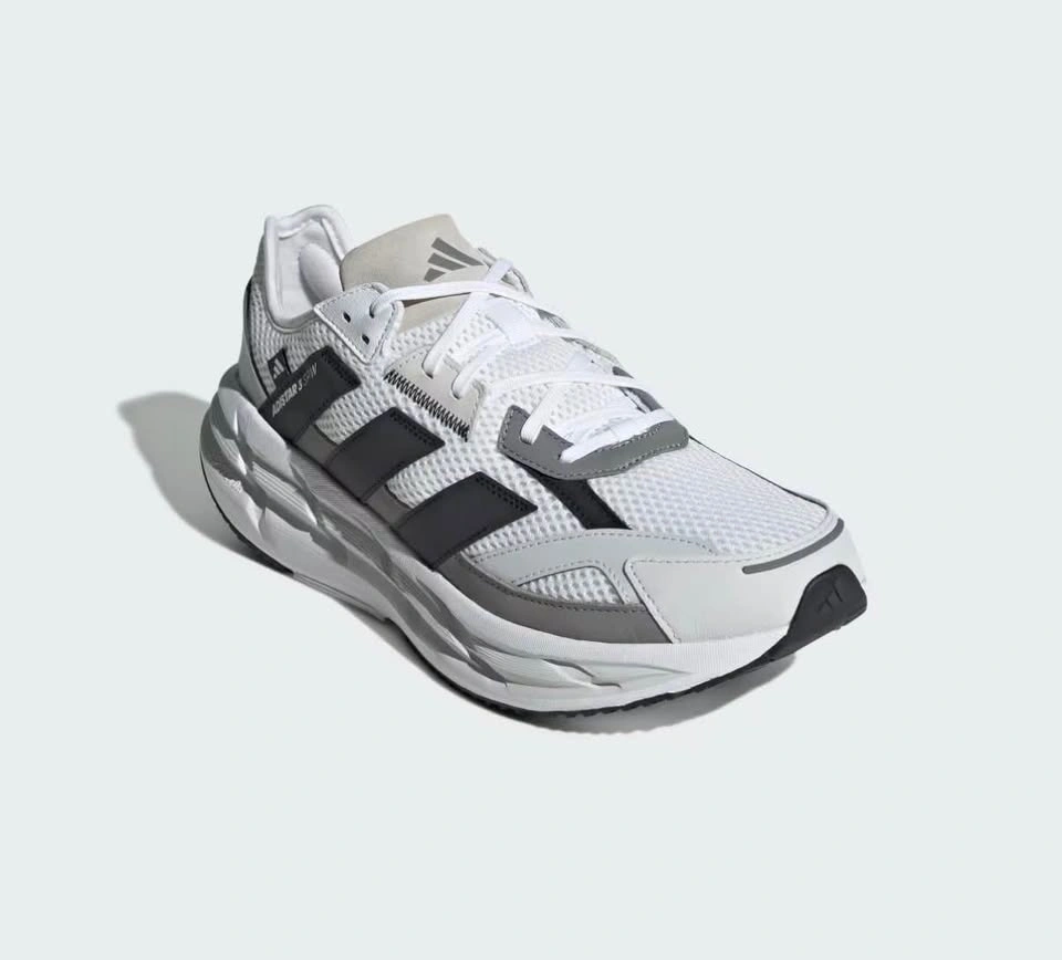 Very comfy Adidas shoes - good for all day standing, walking, or - photo 5