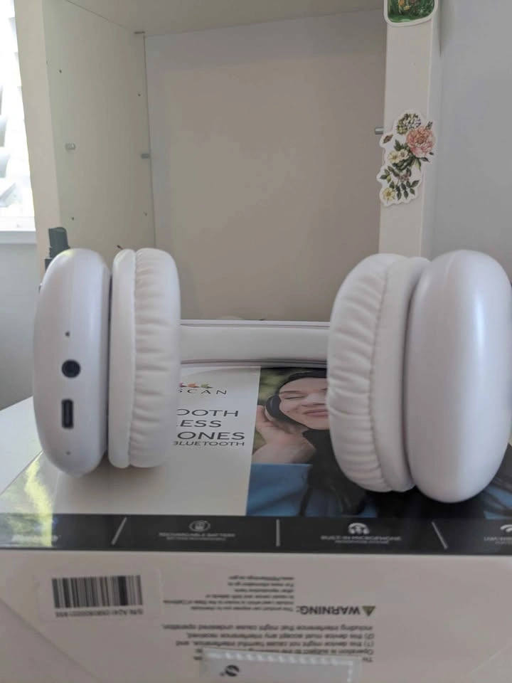 Bluetooth headphones - photo 2