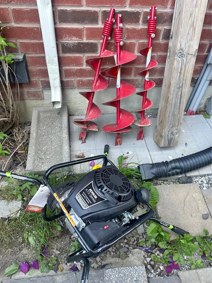 Earthquake Earth Auger with Kohler XTX Series Engine and 3 Bits