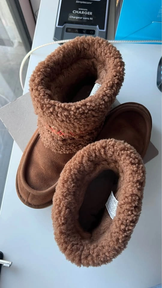 UGG MINI BRAID HARDWOOD BOOTS - photo 4