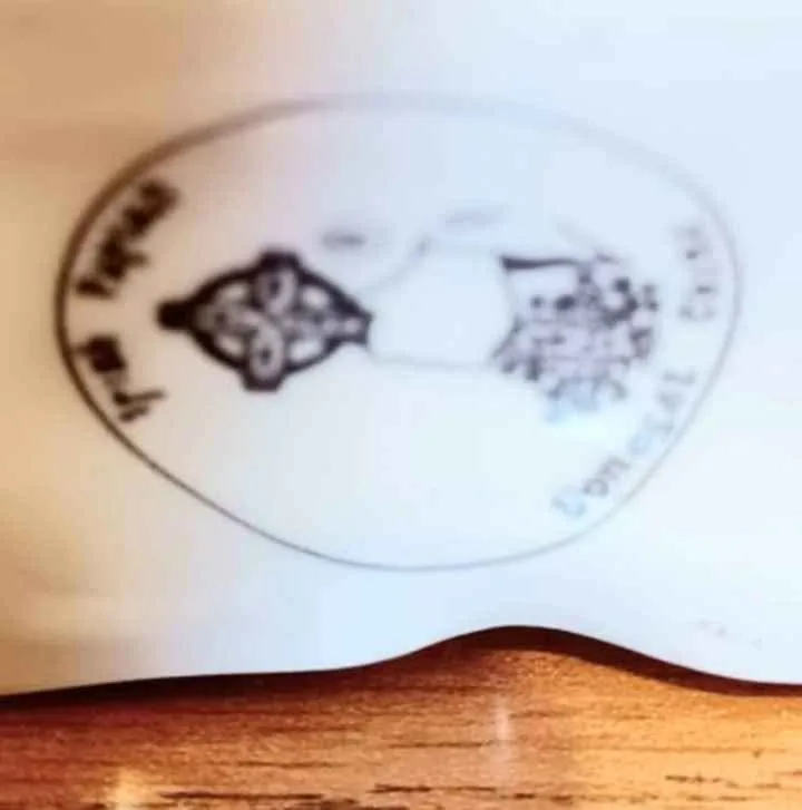 Vtg.German Hand Painted Dongal Ireland Parian China Clock image indicator(7)