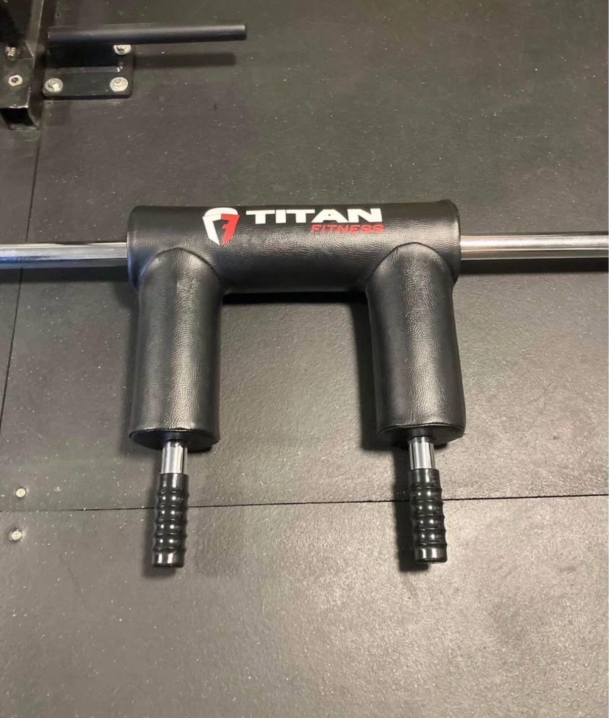 Titan Fitness SSB Safety Squat Barbell - photo 2