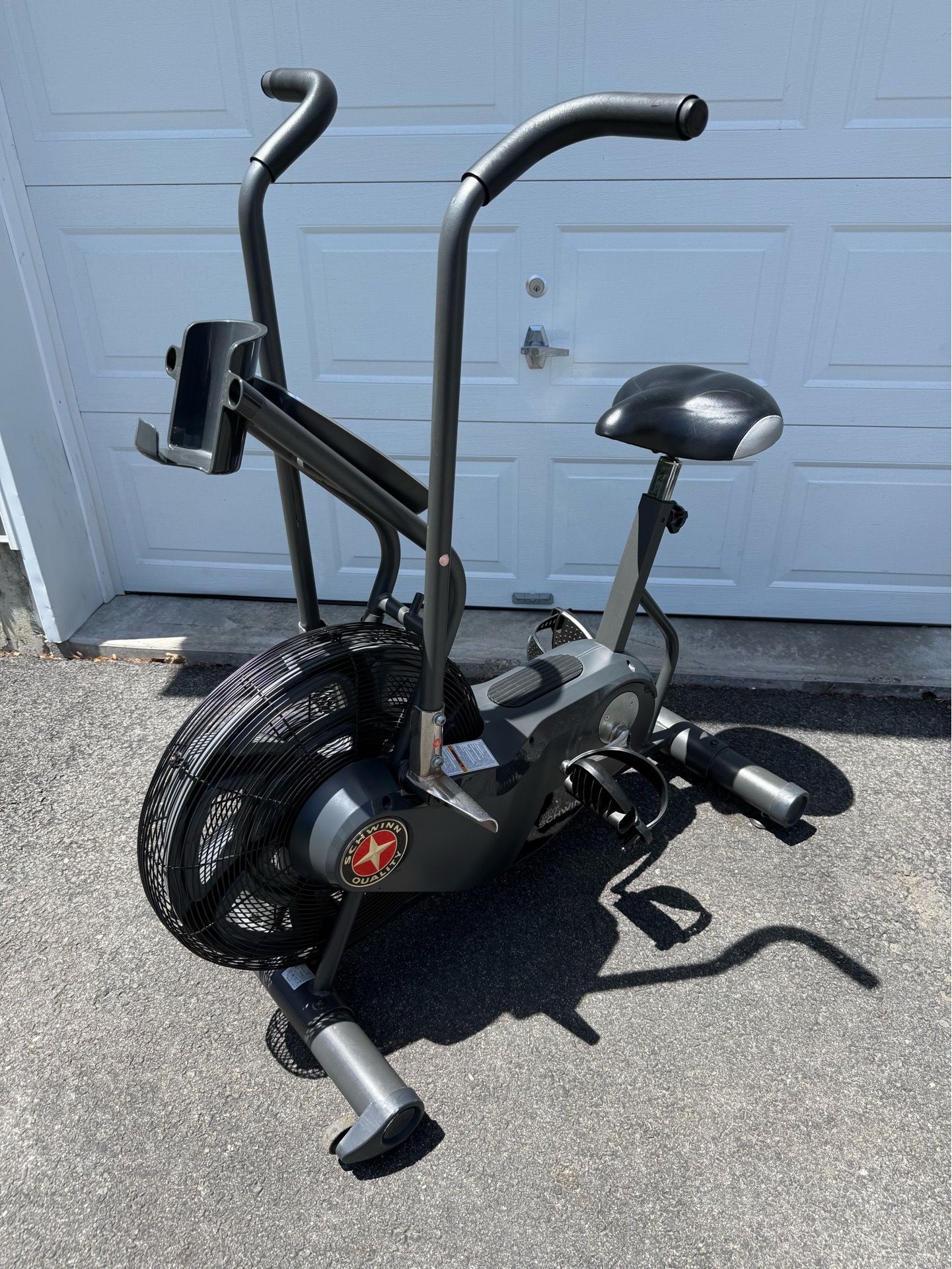 Schwinn AirDyne AD6 Assault fan air bike - photo 3