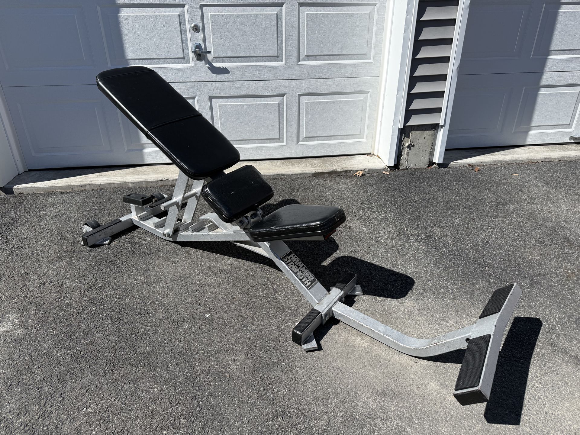 Hammer Strength FWADJ commercial adjustable gym weight bench