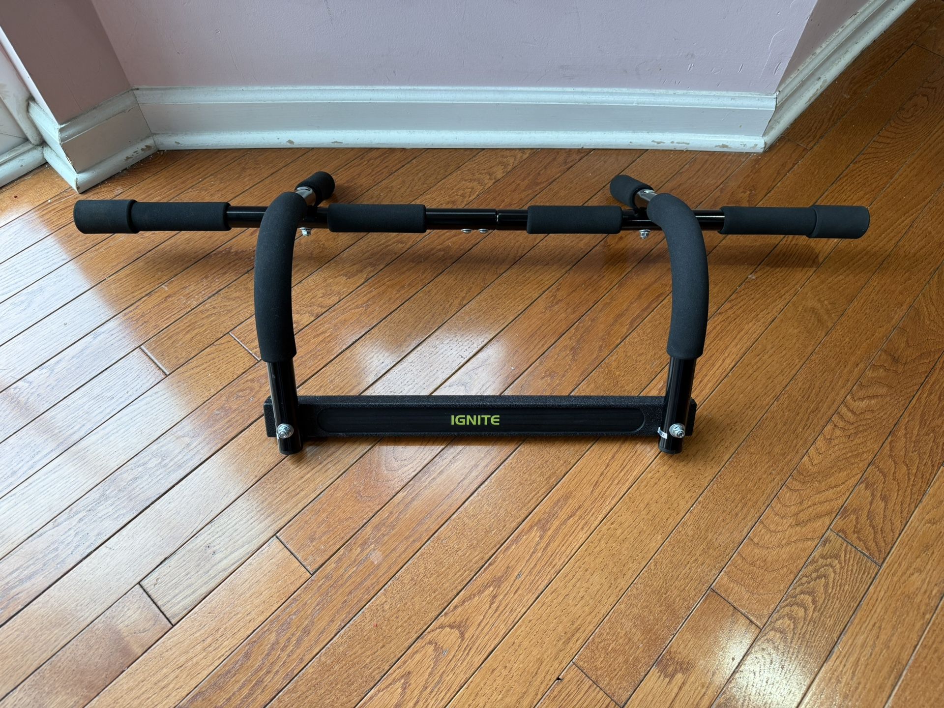 Pull Up Bar and Push Up Handles