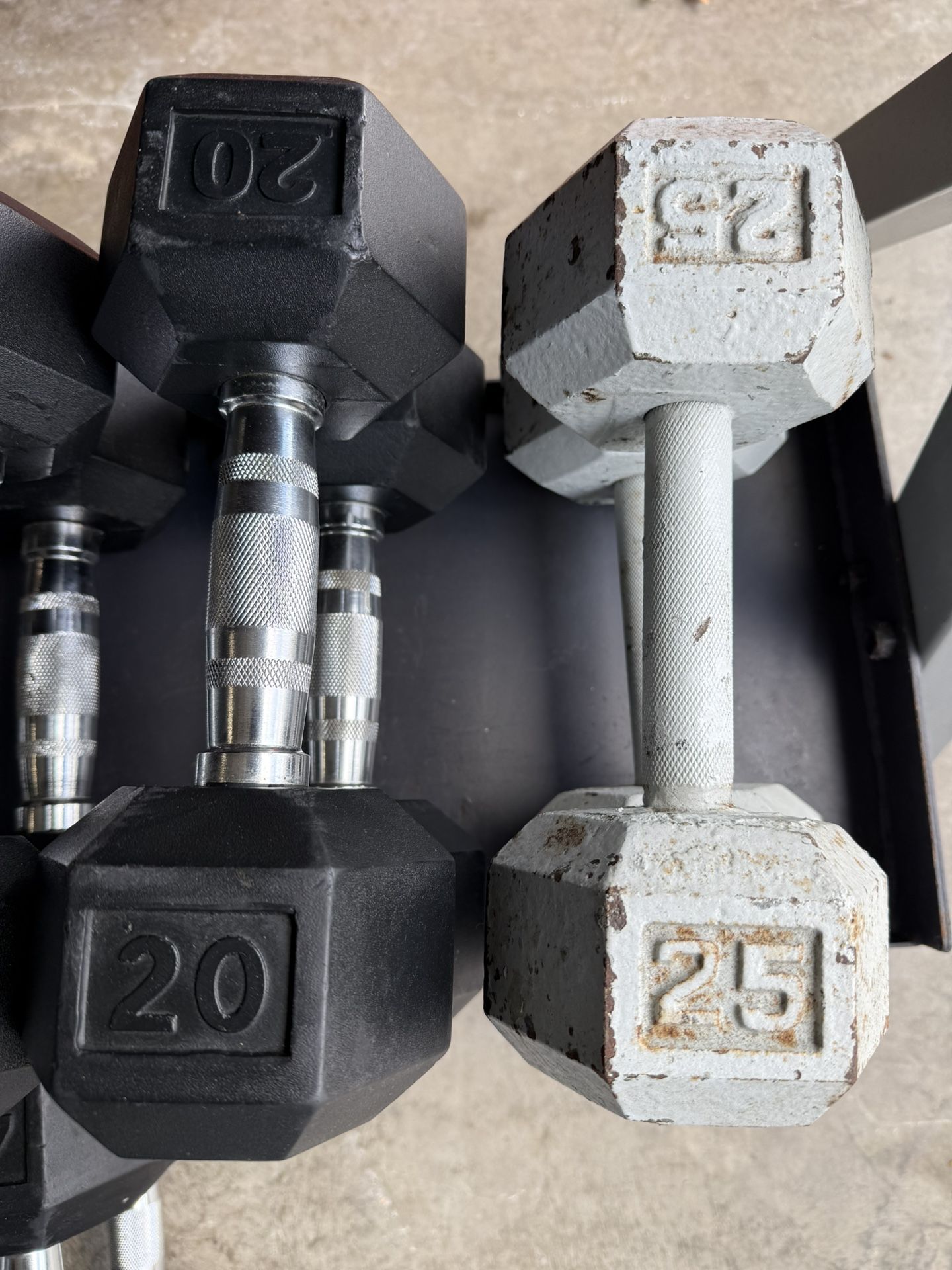 Rubber And Steel Hex Dumbbells - photo 4