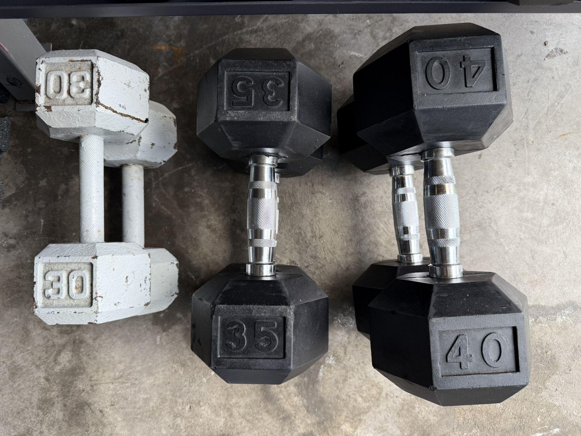 Rubber And Steel Hex Dumbbells - photo 5