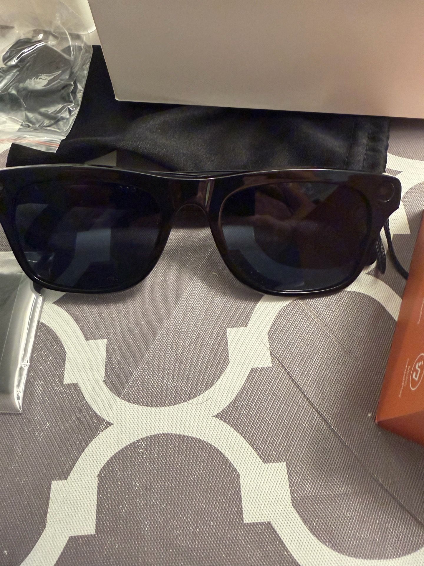 xK one Pro AI Smart Glasses w/ 3 Lens Sets, USB Cable & Guide - photo 3
