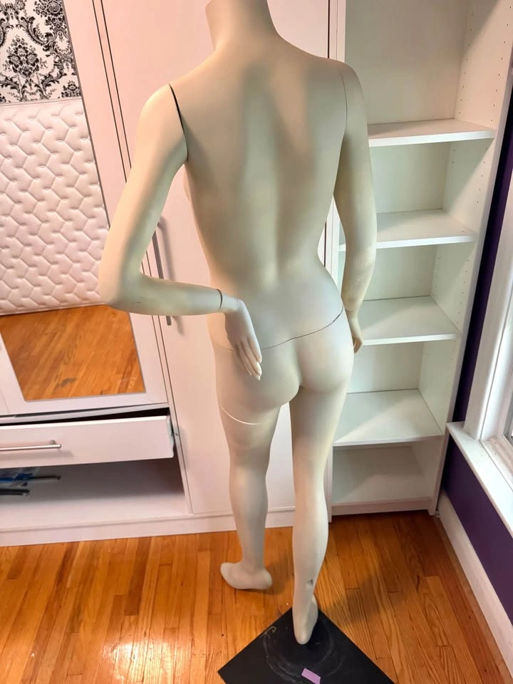Female Display Mannequin with Metal Base – Poseable - photo 4