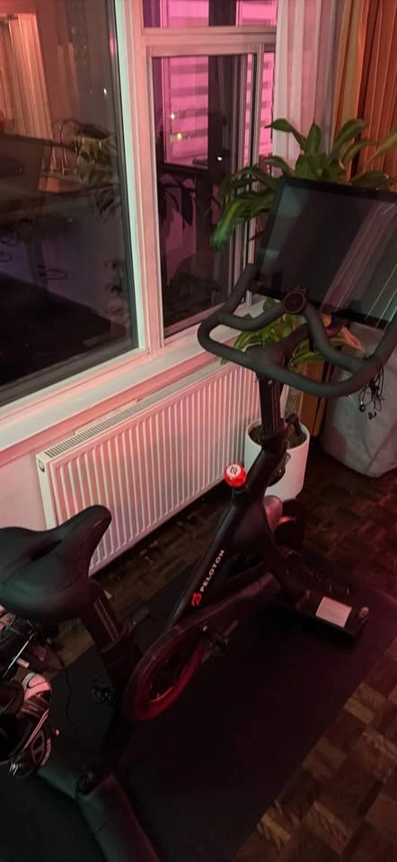 Peloton Bike (Gen 1) - photo 2