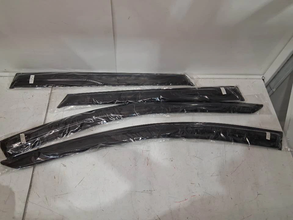 Hyundai Tucson Window Rain Guards - photo 2