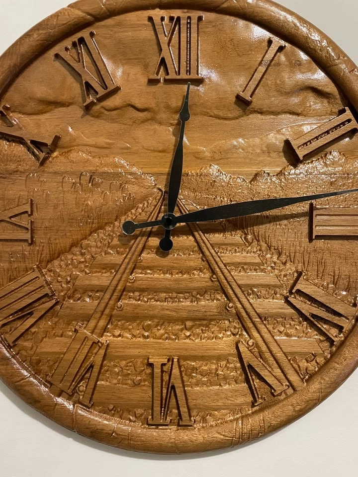 Railroad Wall Clock - photo 2