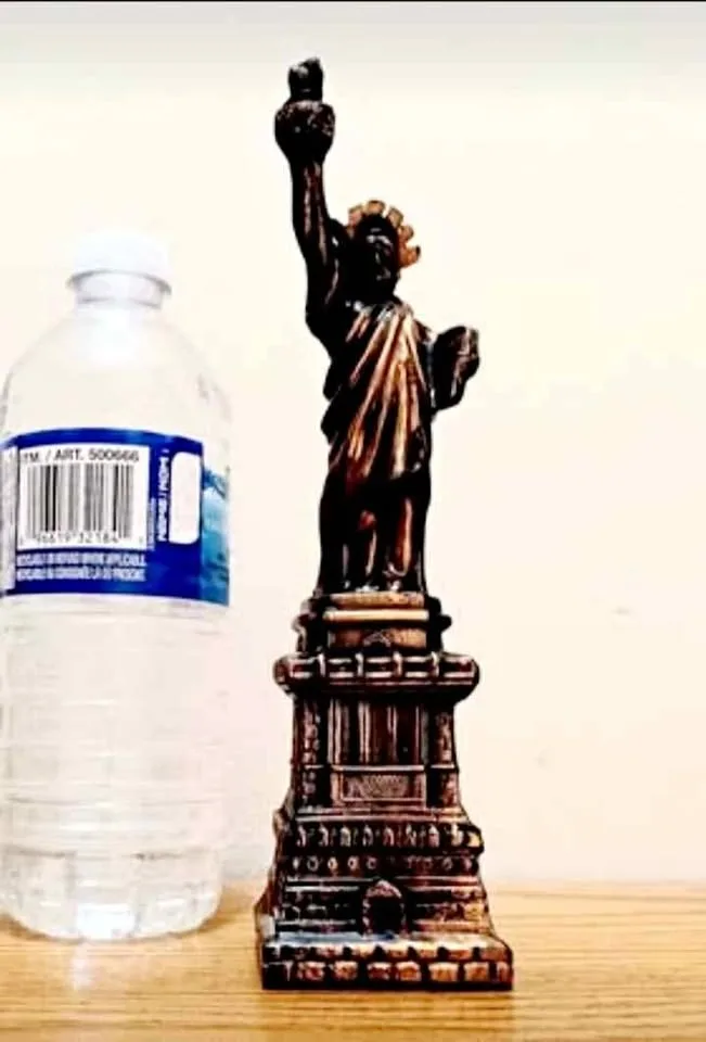 Bronze Statue of Liberty Statue thumbnail