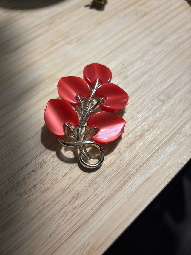 Vintage CORO Brand Red Leaf Brooch with Gold Tone Trim - photo 2