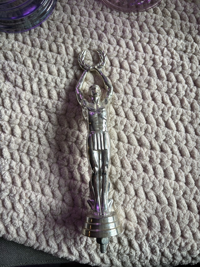 Vintage 1986 Victory Trophy Topper