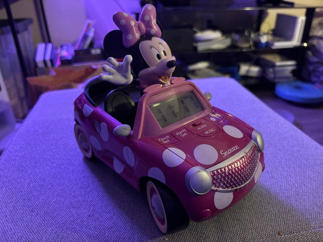 eKids Minnie Mouse Alarm Clock - Works! - photo 2