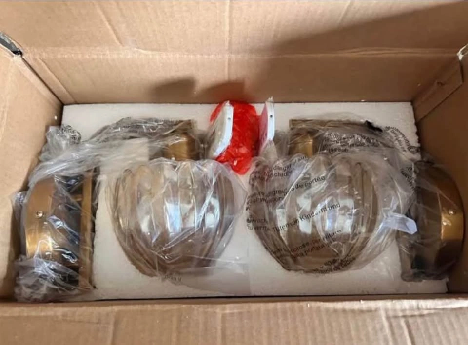 2x Vintage Battery Operated Wall Sconces with Amber Glass - photo 5