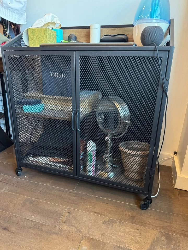 mesh bar cart