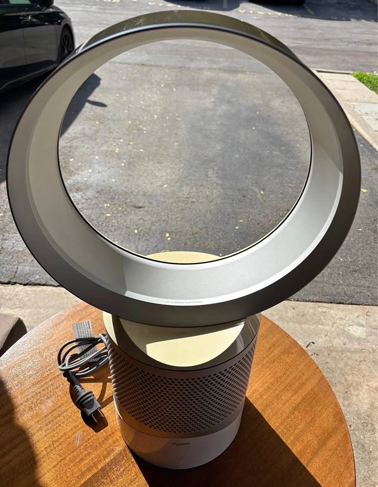 Dyson Pure Cool Link Desk Air Purifier & Fan (DP01)