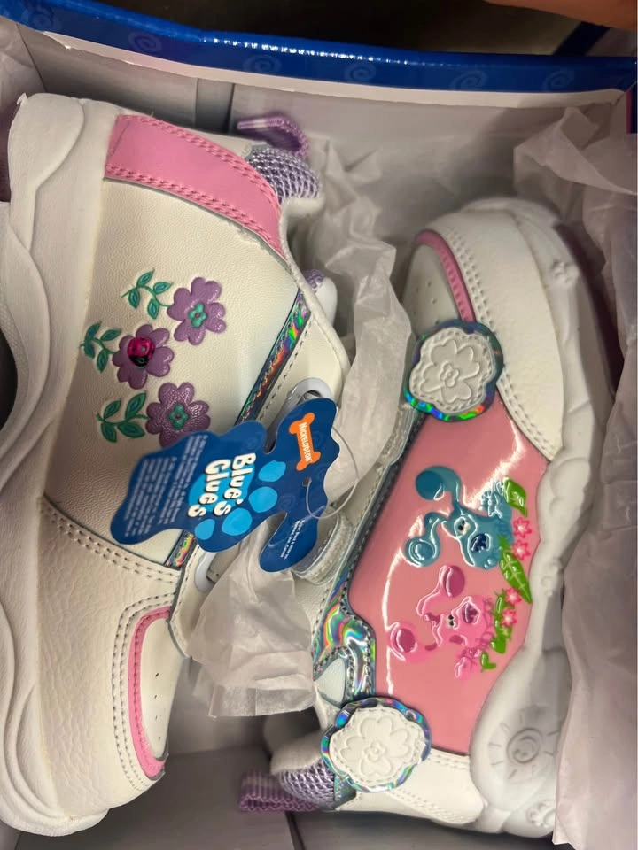 Blue’s Clues Kids Sneakers – Sizes 7 to 10 Available – New in Bo - photo 2