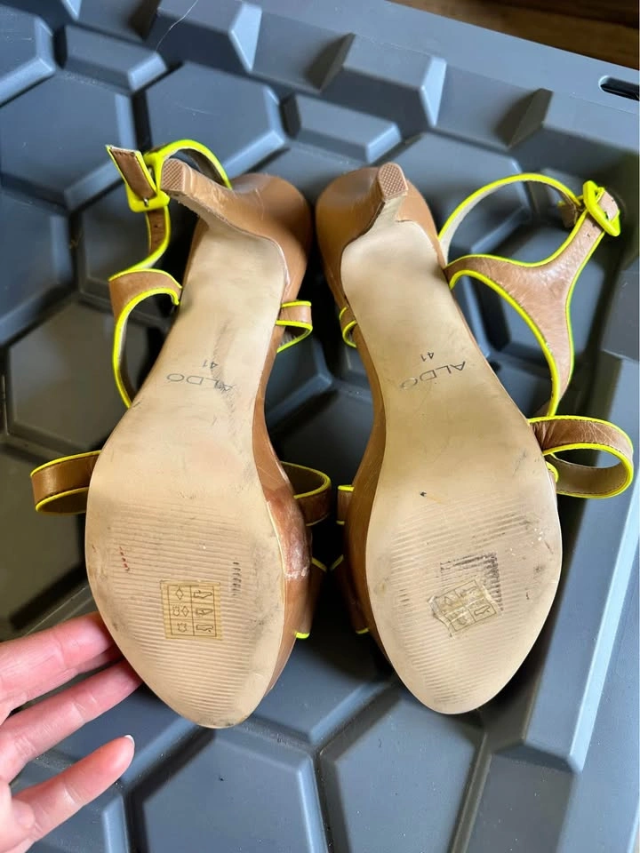 Ladies ALDO strap Heels size 10 - photo 2