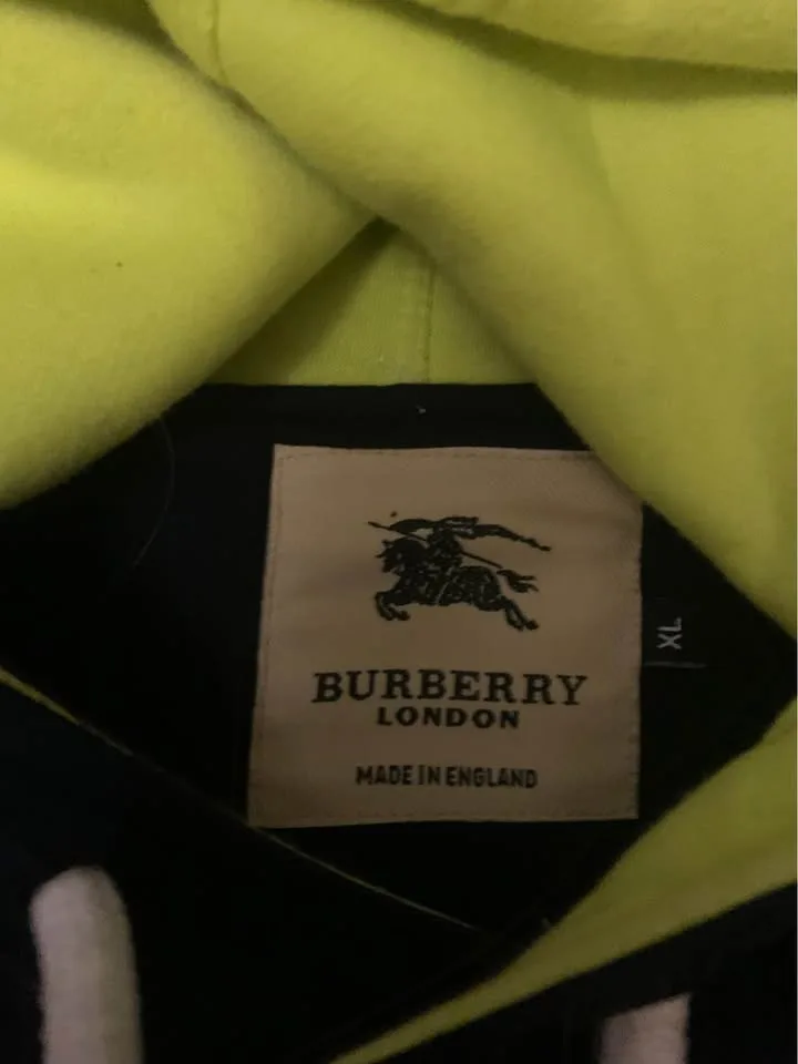 Burberry Hoodie image indicator(3)